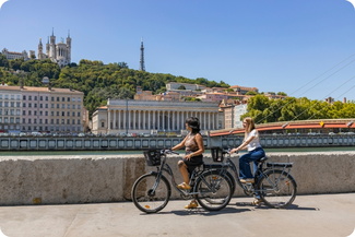 Location vélo électrique à Lyon - Vue depuis les quais de Saône