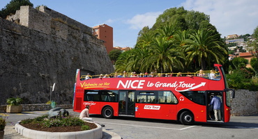 Nice grand tour bus activité