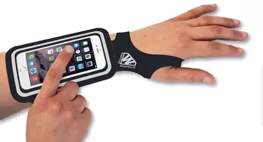 etui-pour-telephone-au-poignet-vente-Dax