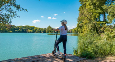 Activités team building Lyon : balade à trottinette électrique