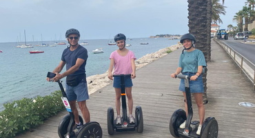 groupe segway devant la plage 